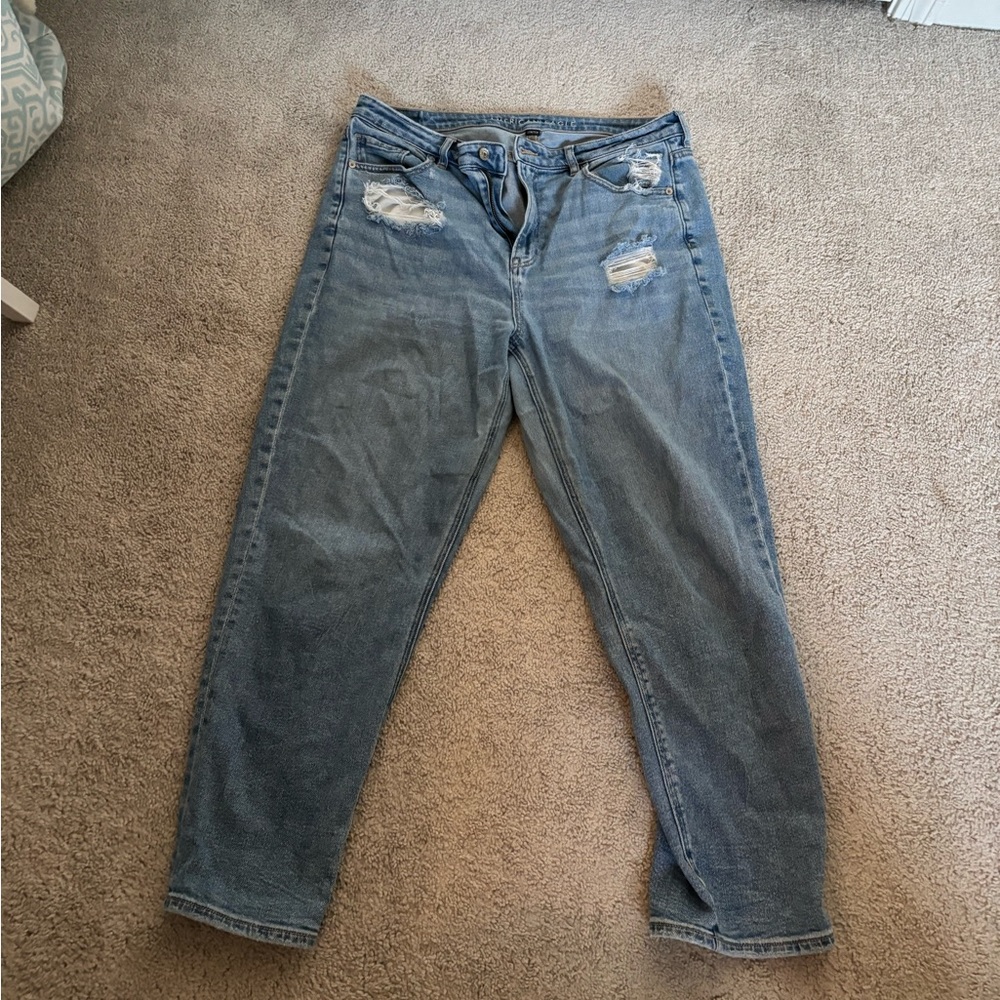 American eagle mom jeans